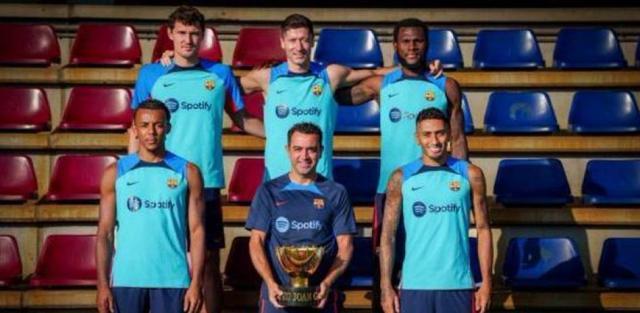 九游网页版-西甲夏窗观察之巴萨，几乎签下一支队的巴萨重生？