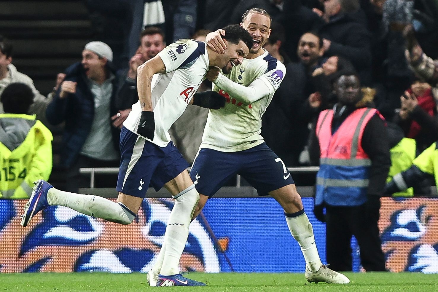 九游官网-刚对曼城双响！张冰公开向中超球队推荐索兰克：可100万欧租借